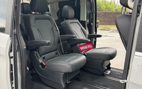 Mercedes-Benz V-Класс, 2024 год, 18 250 000 рублей, 15 фотография
