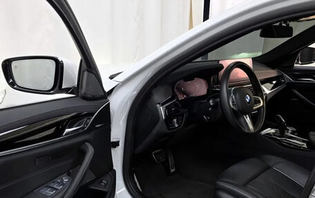 BMW 5 серия, 2022 год, 4 290 000 рублей, 10 фотография
