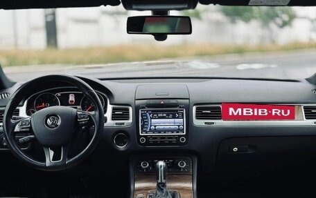 Volkswagen Touareg III, 2016 год, 2 875 000 рублей, 13 фотография