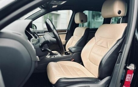 Volkswagen Touareg III, 2016 год, 2 875 000 рублей, 9 фотография