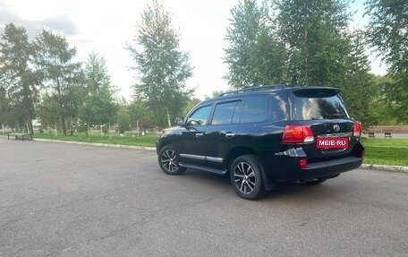 Toyota Land Cruiser 200, 2015 год, 5 800 000 рублей, 2 фотография