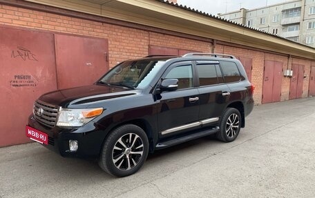 Toyota Land Cruiser 200, 2015 год, 5 800 000 рублей, 3 фотография