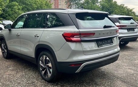 Skoda Kodiaq, 2025 год, 4 550 000 рублей, 4 фотография