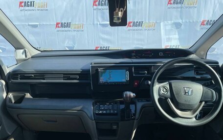 Honda Stepwgn IV, 2017 год, 1 515 000 рублей, 14 фотография