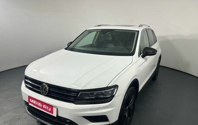 Volkswagen Tiguan II, 2019 год, 2 520 000 рублей, 1 фотография