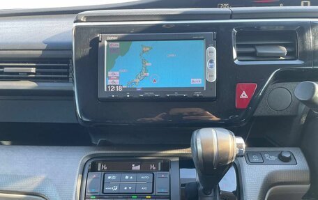 Honda Stepwgn IV, 2017 год, 1 515 000 рублей, 17 фотография