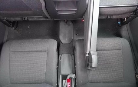 Opel Zafira B, 2009 год, 700 000 рублей, 13 фотография