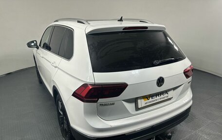 Volkswagen Tiguan II, 2019 год, 2 520 000 рублей, 6 фотография