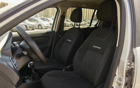 Renault Sandero II рестайлинг, 2017 год, 748 000 рублей, 10 фотография