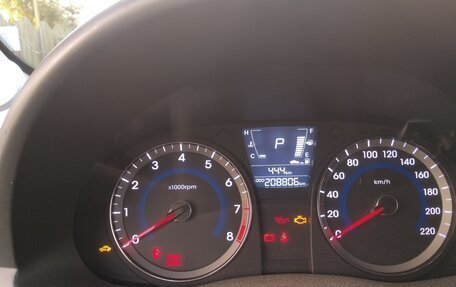 Hyundai Accent IV, 2011 год, 550 000 рублей, 5 фотография