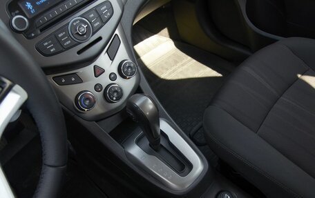 Chevrolet Aveo III, 2013 год, 792 000 рублей, 8 фотография