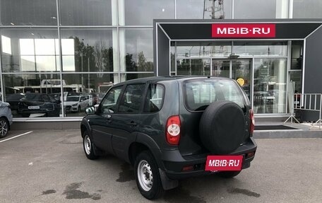 Chevrolet Niva I рестайлинг, 2018 год, 797 000 рублей, 5 фотография