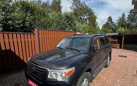 Toyota Land Cruiser 200, 2012 год, 3 000 000 рублей, 1 фотография