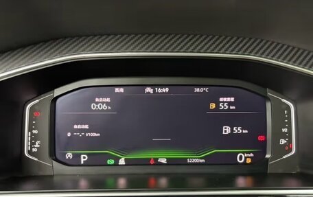 Volkswagen Tiguan II, 2022 год, 2 352 000 рублей, 15 фотография