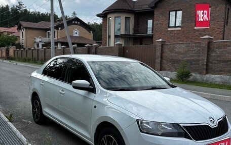Skoda Rapid I, 2015 год, 1 000 000 рублей, 2 фотография