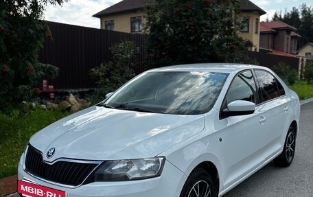 Skoda Rapid I, 2015 год, 1 000 000 рублей, 8 фотография