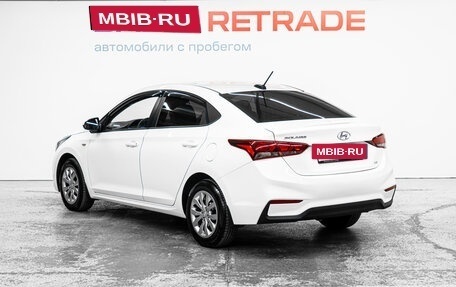 Hyundai Solaris II рестайлинг, 2018 год, 1 299 000 рублей, 8 фотография
