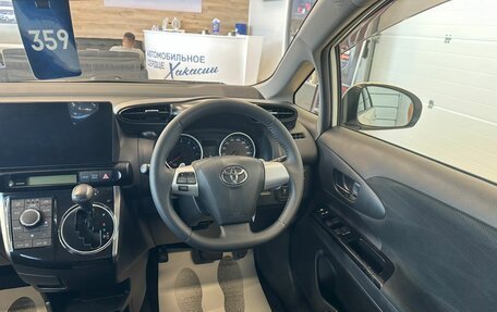 Toyota Wish II, 2013 год, 1 749 999 рублей, 15 фотография