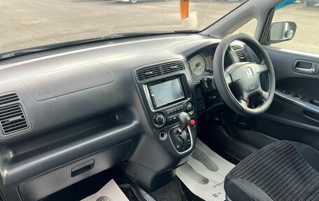 Honda Stream I рестайлинг, 2002 год, 699 999 рублей, 13 фотография