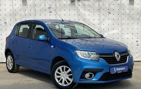 Renault Sandero II рестайлинг, 2020 год, 1 100 000 рублей, 2 фотография
