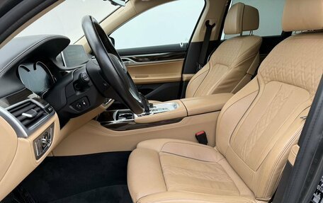 BMW 7 серия, 2016 год, 4 000 000 рублей, 10 фотография