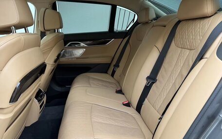BMW 7 серия, 2016 год, 4 000 000 рублей, 11 фотография