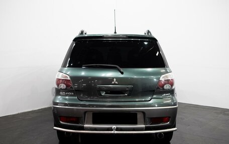 Mitsubishi Outlander III рестайлинг 3, 2004 год, 695 000 рублей, 5 фотография