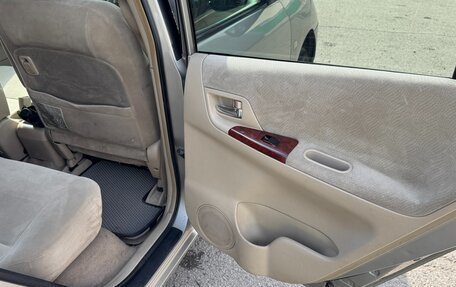 Toyota Corolla Spacio II, 2003 год, 720 000 рублей, 13 фотография