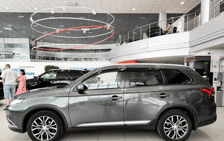 Mitsubishi Outlander III рестайлинг 3, 2015 год, 1 570 000 рублей, 12 фотография