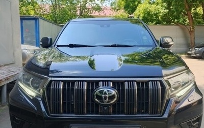 Toyota Land Cruiser Prado 150 рестайлинг 2, 2022 год, 5 800 000 рублей, 1 фотография