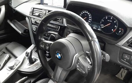 BMW 3 серия, 2018 год, 2 248 600 рублей, 7 фотография