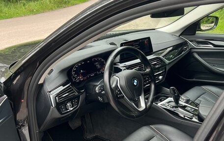 BMW 5 серия, 2019 год, 3 050 000 рублей, 5 фотография