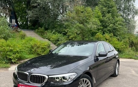 BMW 5 серия, 2019 год, 3 050 000 рублей, 18 фотография
