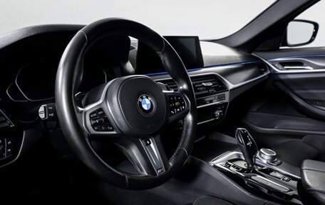 BMW 5 серия, 2020 год, 3 700 000 рублей, 4 фотография
