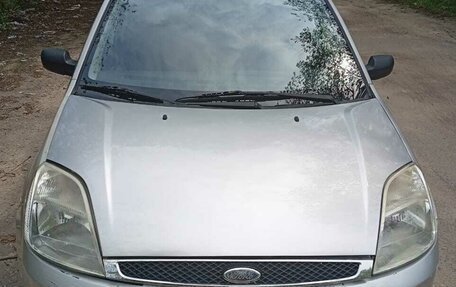 Ford Fiesta, 2005 год, 345 000 рублей, 3 фотография