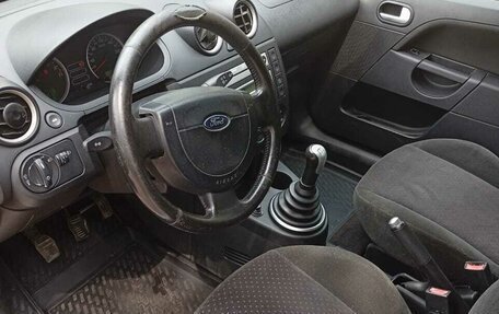 Ford Fiesta, 2005 год, 345 000 рублей, 8 фотография