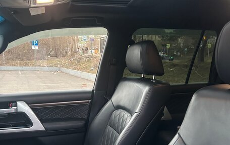 Toyota Land Cruiser 200, 2018 год, 7 600 000 рублей, 9 фотография