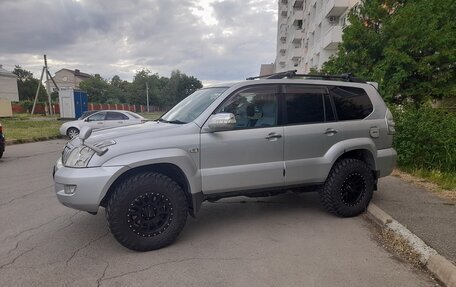 Toyota Land Cruiser Prado 120 рестайлинг, 2004 год, 1 400 000 рублей, 8 фотография