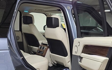 Land Rover Range Rover IV рестайлинг, 2019 год, 9 500 000 рублей, 2 фотография