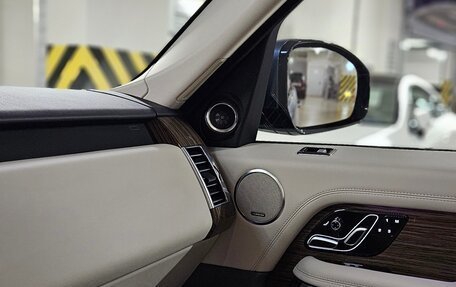 Land Rover Range Rover IV рестайлинг, 2019 год, 9 500 000 рублей, 20 фотография