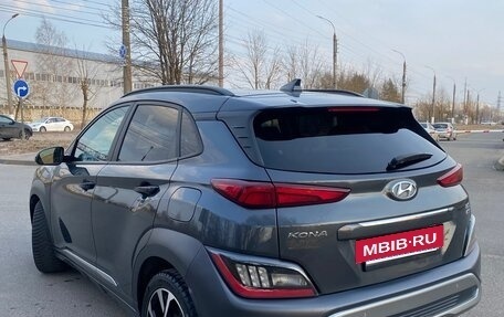 Hyundai Kona I, 2021 год, 2 100 000 рублей, 3 фотография