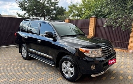 Toyota Land Cruiser 200, 2012 год, 3 550 000 рублей, 1 фотография
