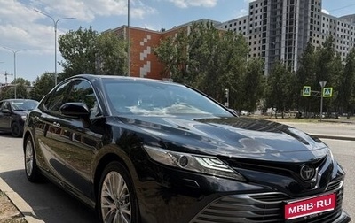Toyota Camry, 2018 год, 3 100 000 рублей, 1 фотография
