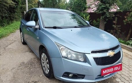 Chevrolet Cruze II, 2011 год, 535 000 рублей, 2 фотография