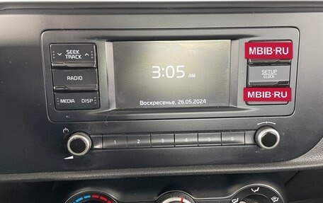 KIA Rio IV, 2021 год, 1 675 000 рублей, 10 фотография