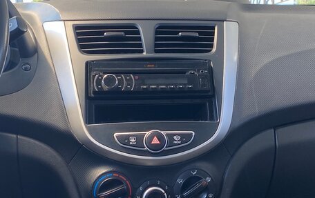 Hyundai Solaris II рестайлинг, 2013 год, 697 000 рублей, 16 фотография