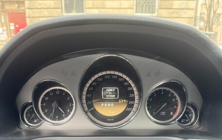 Mercedes-Benz E-Класс, 2012 год, 1 149 000 рублей, 2 фотография