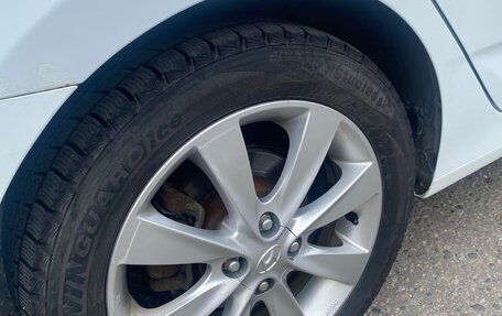 Hyundai Solaris II рестайлинг, 2013 год, 850 000 рублей, 12 фотография