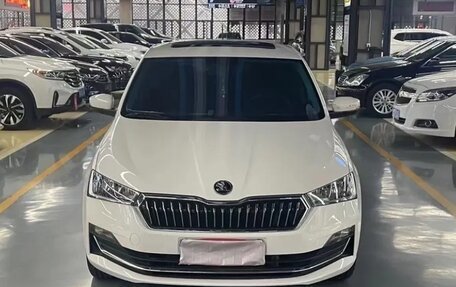 Skoda Rapid II, 2022 год, 1 165 000 рублей, 2 фотография