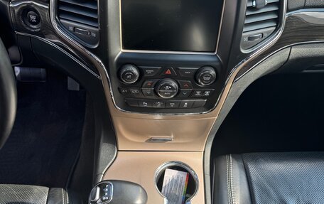 Jeep Grand Cherokee, 2014 год, 2 800 000 рублей, 17 фотография